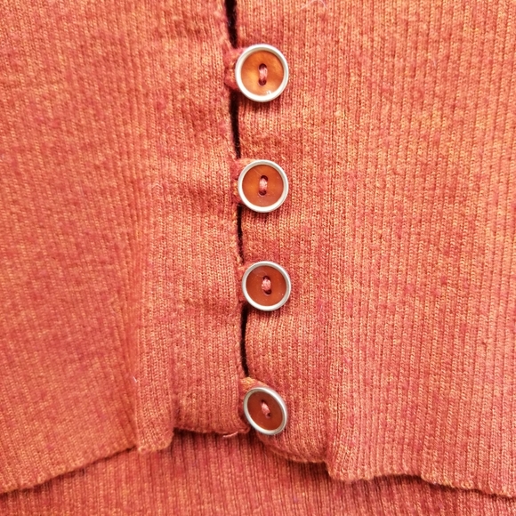 Cropped Rust Cardigan - Picture 4 of 5